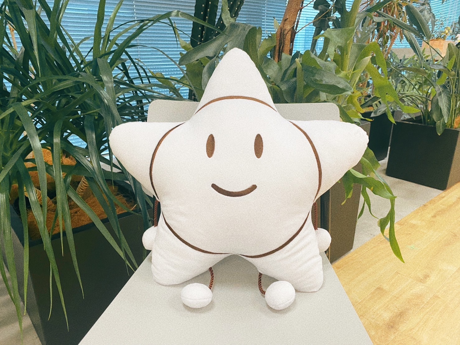 完全予約販売商品】BIGセーメーぬいぐるみ | 伊東歌詞太郎OFFICIAL